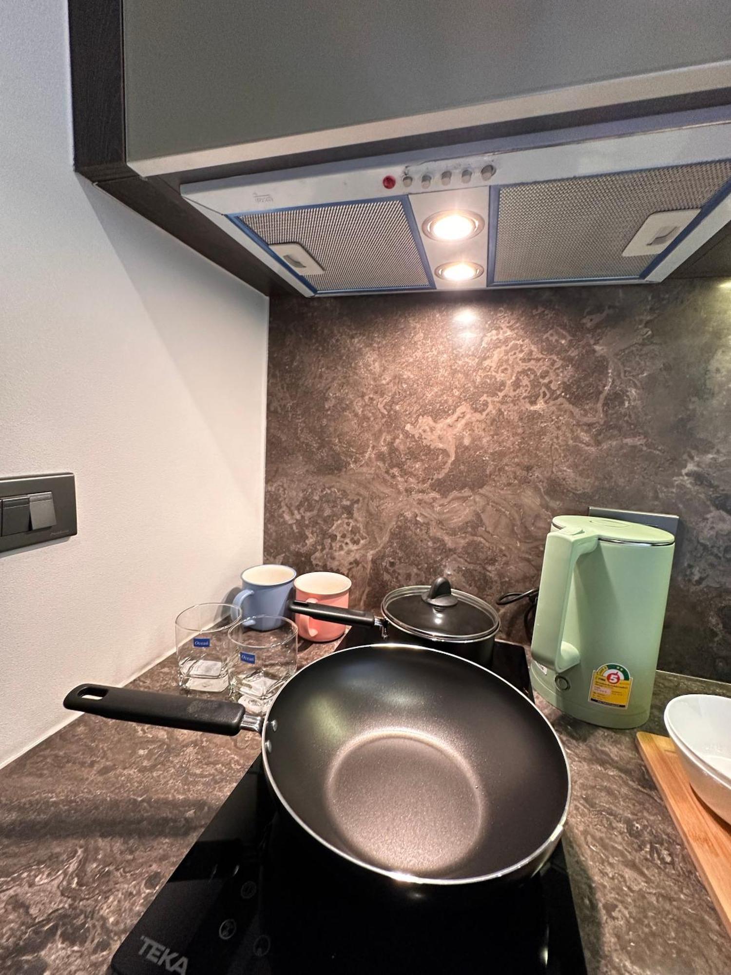 168 Sukhumvit 36精品公寓 Бангкок Экстерьер фото