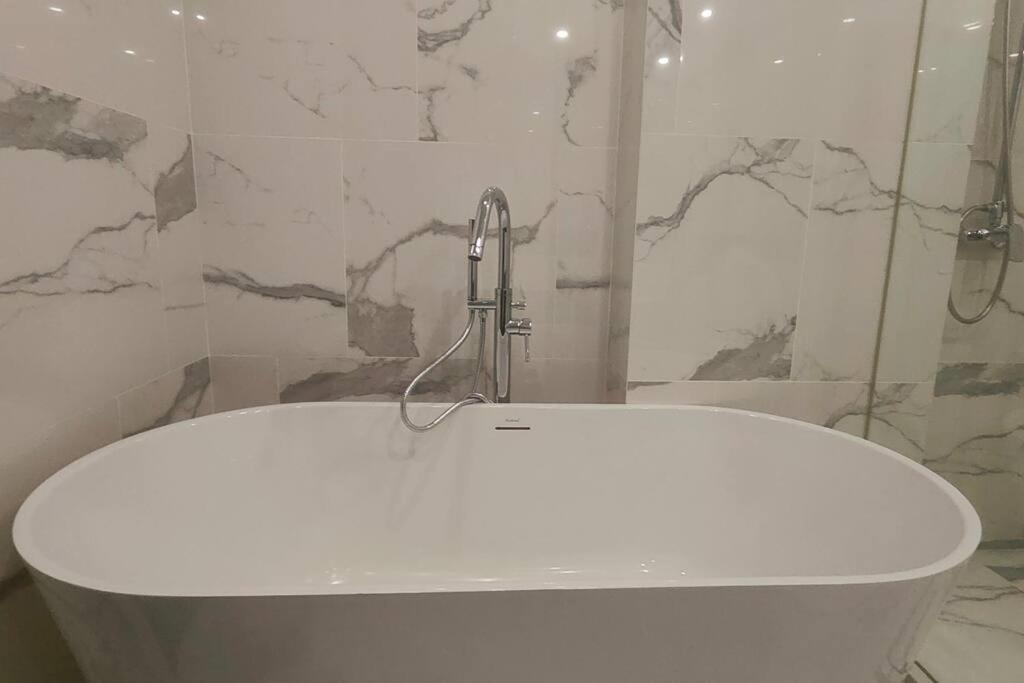 168 Sukhumvit 36精品公寓 Бангкок Номер фото